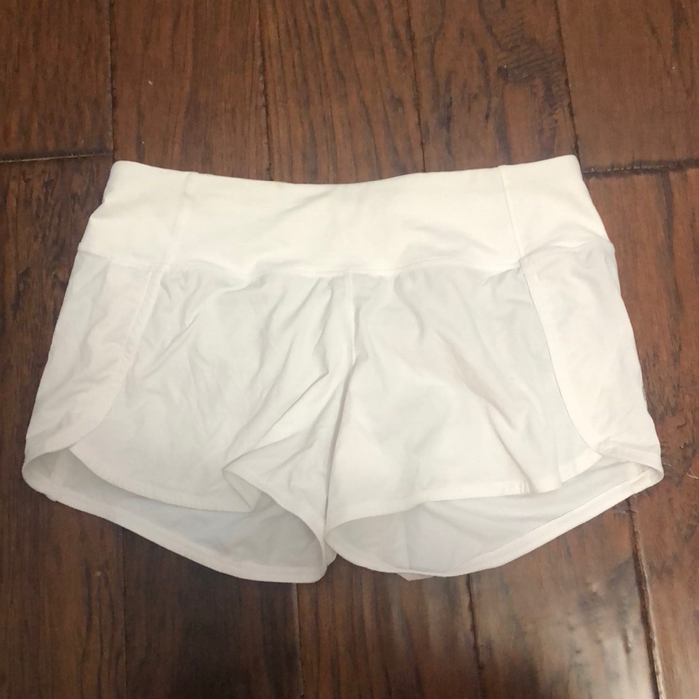 White size 6 Lululemon shorts